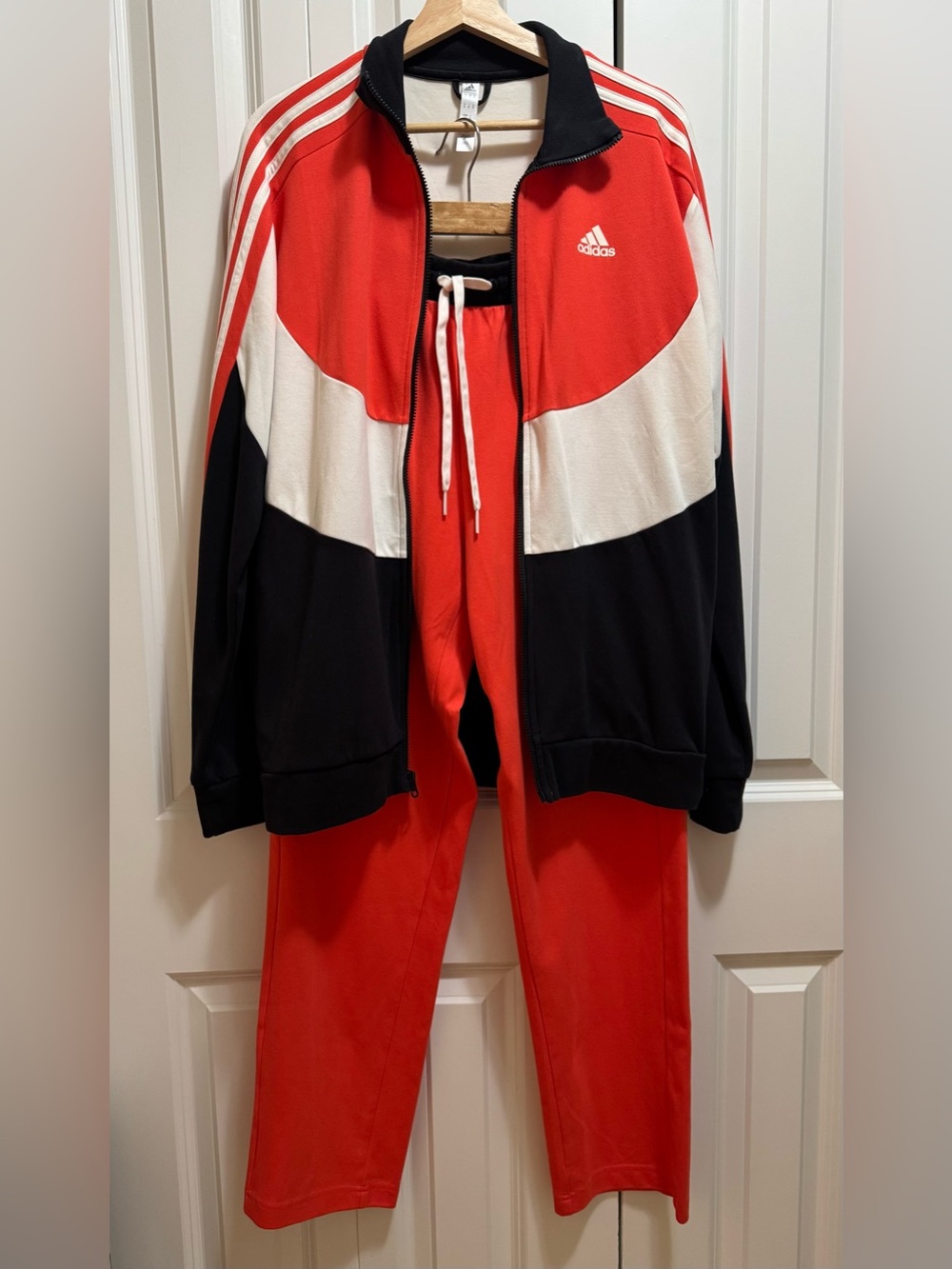 adidas Men's Sportswear Colorblock Tracksuit Set Size M (NWOT)